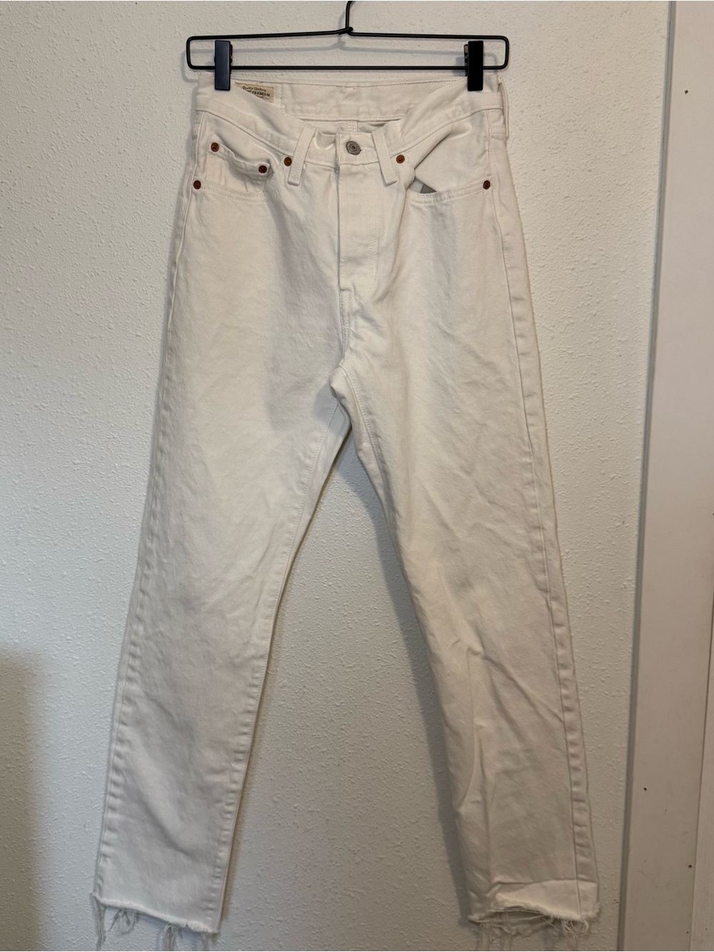 Levi's 501 Women's White Straight-Leg Jeans 27